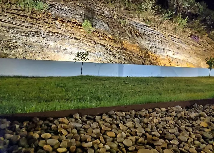 Luna Semesterbostad San Mamés de Meruelo